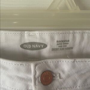 Old Navy White Super Skinny Jeans